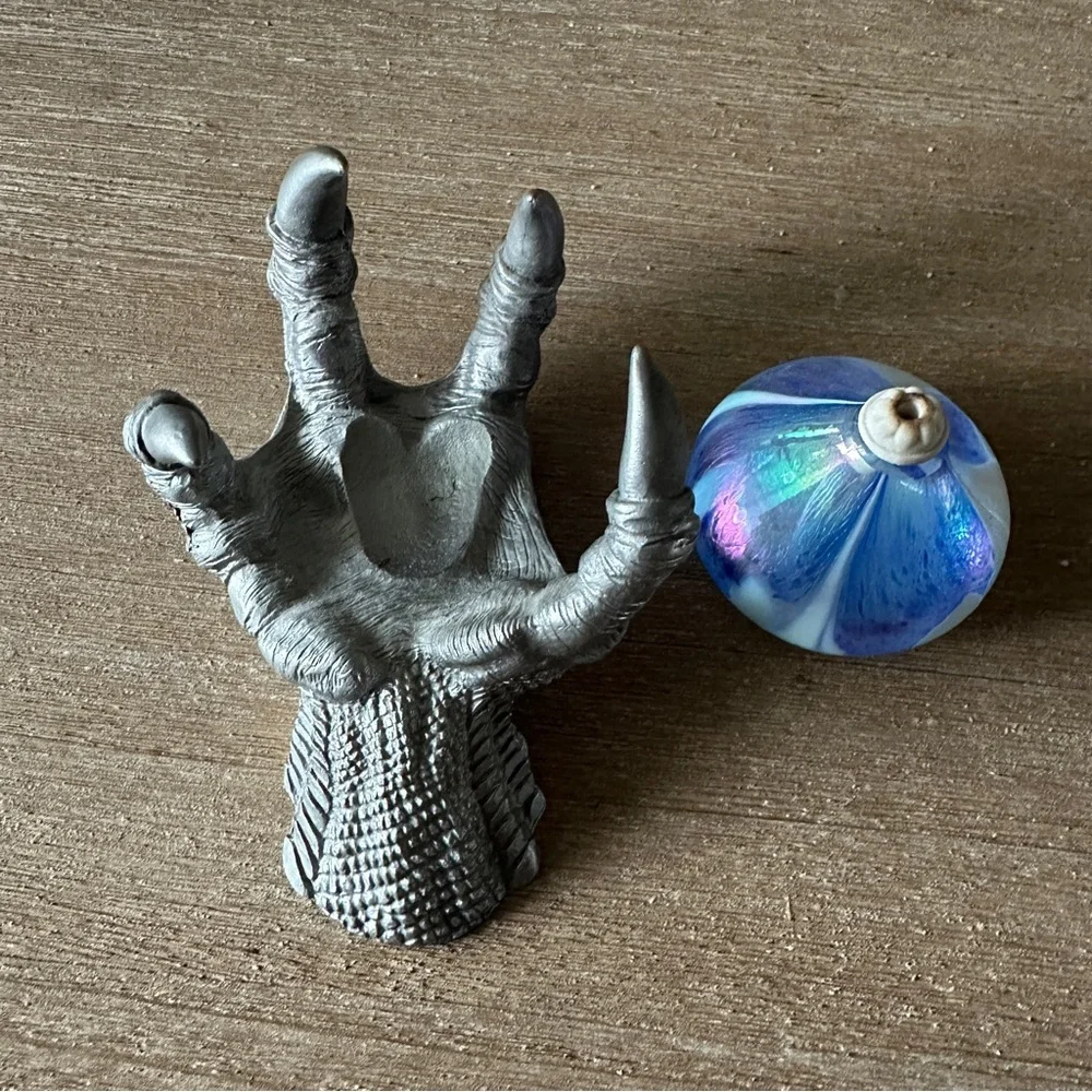 Rare Perth Pewter 1989 Dragon Claw with Glass Oil Lamp